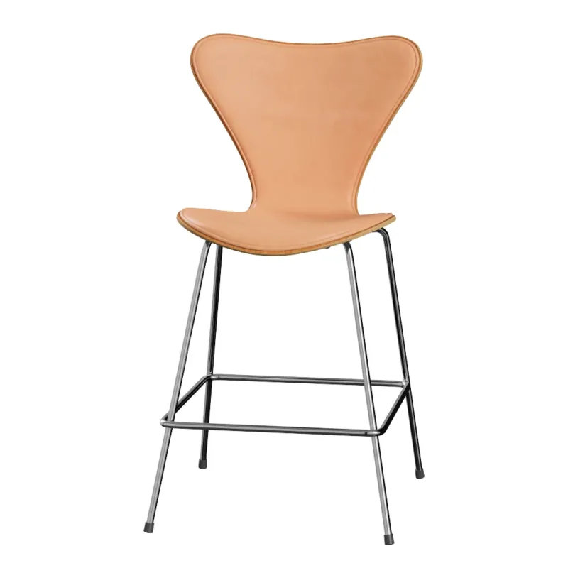 Fritz Hansen - 3187 niedriger Barhocker, Naturfurnier und Vorderseite gepolstert in Naturleder