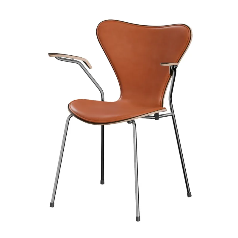 Fritz Hansen - 3207 Stuhl mit Armlehnen, Naturfurnier und Vorderseite gepolstert in Grace Leder
