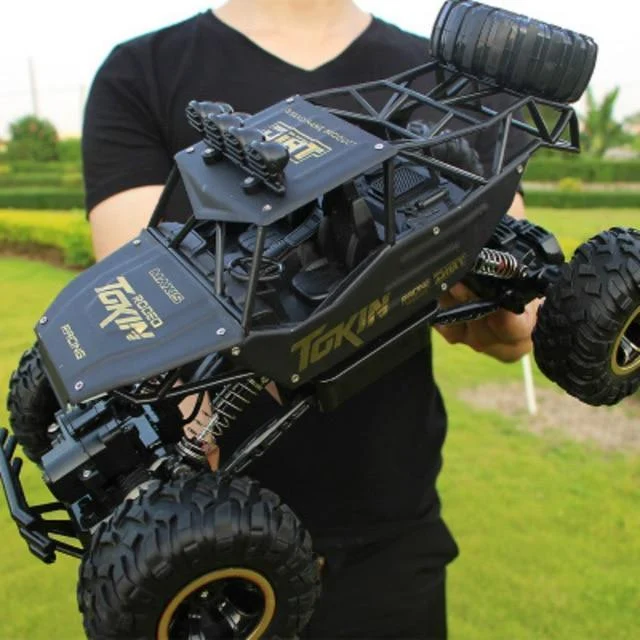 Remote Control Monster Truck 4x4 Off-Road RC Vehicle with All-Terrain Tires - Detailed view