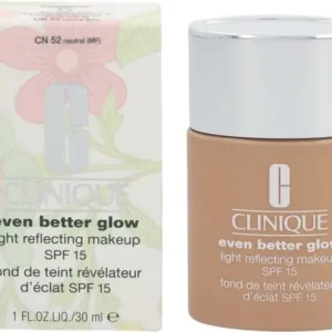 Clinique Even Better Glow Light Reflecting Makeup SPF 15 - CN 52 Neutral