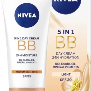 NIVEA Essentials BB Cream Medium SPF 15 - 50 ml Dagcrème - Verpakking beschadigd