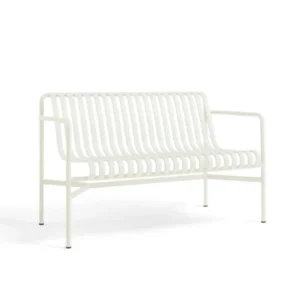 Palissade Dining Bench mit Armlehnen, cream white von HAY