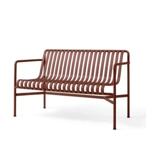 Palissade Dining Bench mit Armlehnen, Iron Red von HAY