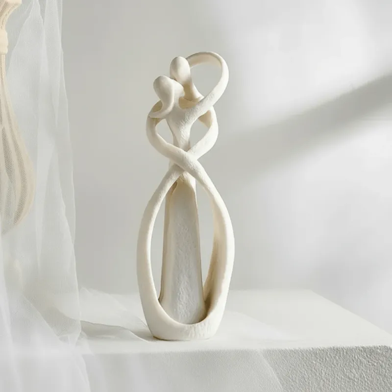 Abstrakte Liebesskulptur aus Resin – Elegante Dekofigur – Bild 2
