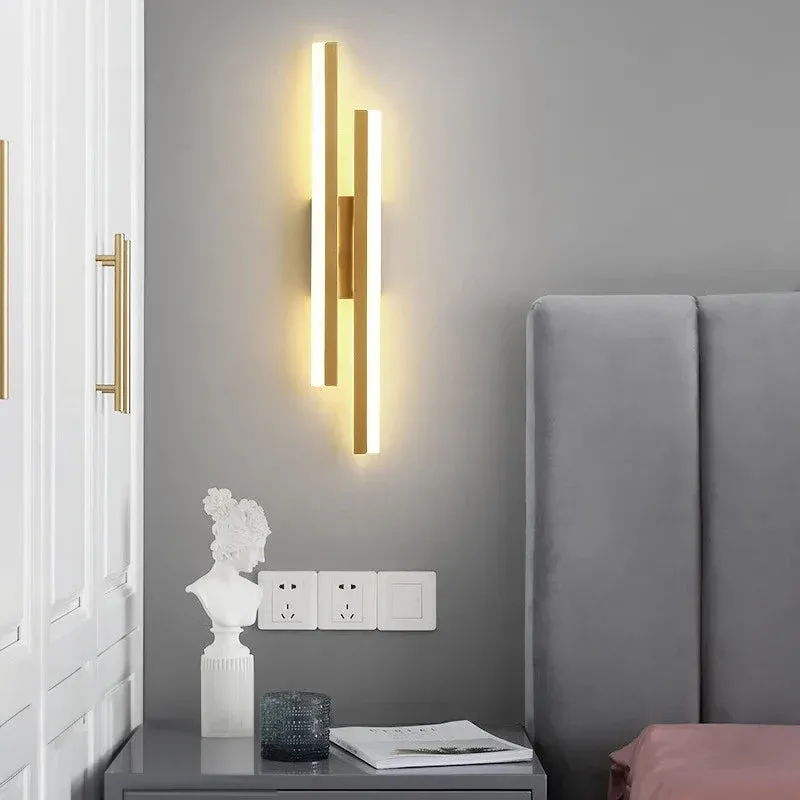 Modern LED Wall Sconce Vertical Linear Design - Product showcase