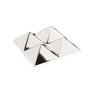 Mirror Sculptures, 4 Pyramiden von Verpan