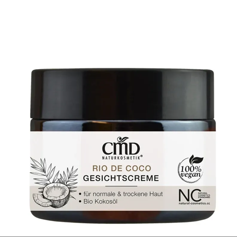 CMD NATURKOSMETIK Rio de Coco Gesichtscreme – Bio Kokosöl regt durch seine natürlichen Repaireigenschaften die Zellerneuerung an und schützt die Haut vor äußeren Umwelteinflüssen. Das Hautbild wird geglättet und der Teint sieht strahlend-frisch aus., 50ml