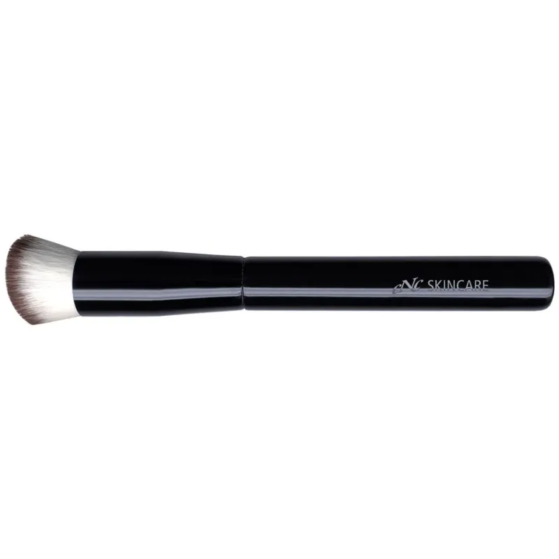 CNC Derma Line Foundation Pinsel, schräg, rund – Wunderbar soft und zart in der Anwendung. Konische Formgebung., 1St.