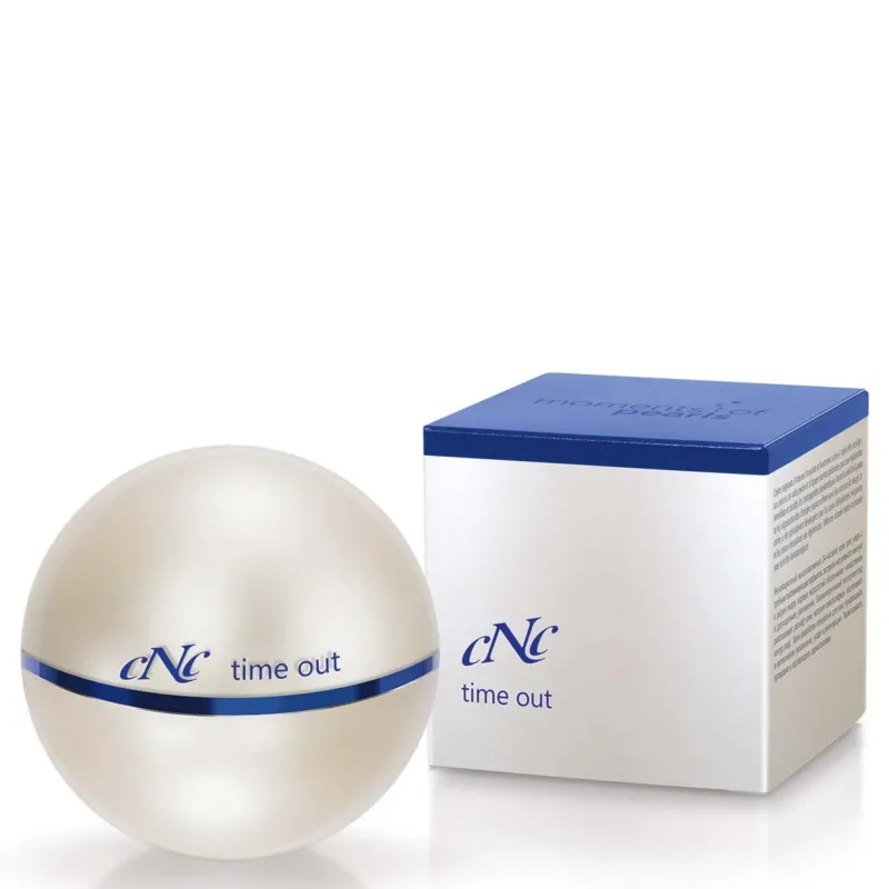 Marco von der Beautymanufactur erklärt die CNC moments of pearl time out Pflegemaske – feuchtigkeitsspendende Gelcreme-Maske für Mischhaut und ölige Haut mit frischem, glattem Hautgefühl.